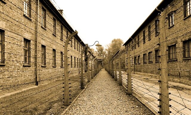 Ile kosztuje wejście do Auschwitz?