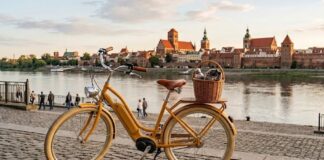 Stylowy City Break 2026: 5 polskich miast idealnych na e-cruisera 5 polskich miast idealnych na e-cruisera